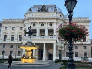 Narodno gledaliušče v Bratislavi